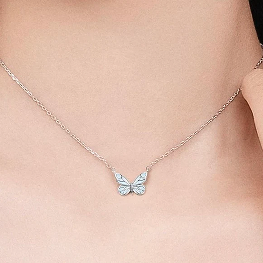 Strahlende blaue Schmetterling-Halskette