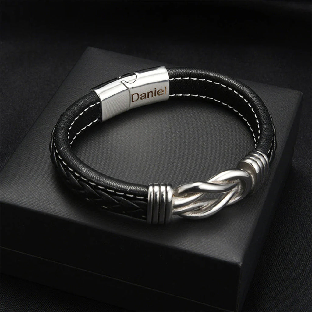 "Para mi hijo" — Pulsera grabada